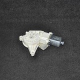 Motor macara geam ușă dreapta față MERCEDES-BENZ C W204 2010 OEM: A20482002420130822502 2175678