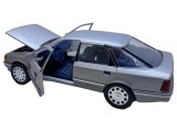 Macheta Ford Scorpio argintiu 1:24 deschide usile si capota motor