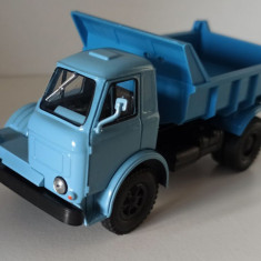 Macheta MAZ 510B 1962 camion bena basculanta - MCG 1/43