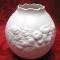 VAZA PORTELAN MAT BISCUIT KAISER CREATIE MANFRED FREY DECOR FLORAL IN RELIEF