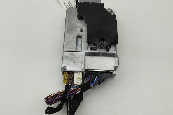 Unitate de control tuner DAB BMW 3 G20, G28 2024 OEM: 5A9BF91 30739475