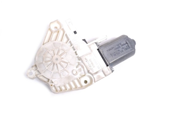Motor macara geam ușă st&acirc;nga față AUDI A1 8X1, 8XK 2011 OEM: 8K0959801C 13345645