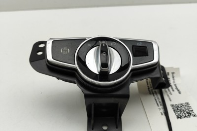 Modul de control comutator faruri MERCEDES-BENZ X - Class 2018 OEM: A4709051700 | 31645910 foto