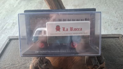Macheta OM Leoncino frigorifero - La Rocca - 1963 IXO 1:43 foto