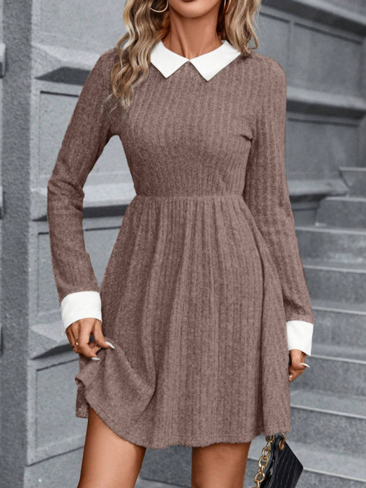 Rochie mini stil pulover, cu guler camasa, maro, dama