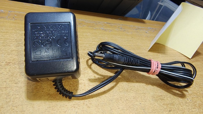 Incarcator 12V 150mA #han