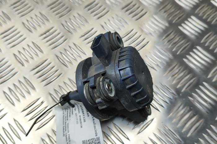 Pompa de apa auxiliara TOYOTA PRIUS _W3_ 2015 OEM: G9040-52010 | 32041330
