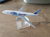 Macheta metalica de avion Egyptair| Decoratie | Perfect pt cadou