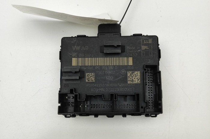 Modul de control ușă dreapta față PORSCHE CAYENNE 9Y0/9Y3 2023 OEM: 4M1959592D,4M1959592J 29179027