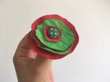 Brosa Handmade Floare Textil Verde Rosu Nasture Buline - Bijuterie Fashion Unicat