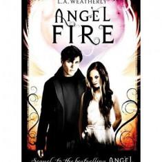 Angel Fire - Paperback brosat - L.A. Weatherly - Usborne Publishing