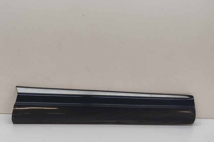 Bandou inferior ușă dreapta față VW TIGUAN 5N_ 2014 OEM: 5N0854940E 31047600