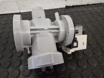 Pompa evacuare cu corp masina de spalat LG BPX 2-94L model / C28 foto
