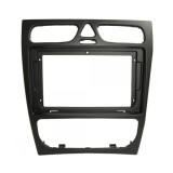 Rama adaptoare Mercedes Benz C-Class (2002-2005) pentru Navigatii multimedia Android de 9 Inch