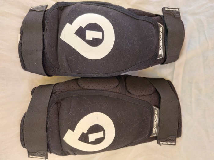 Protectie genunchi off-road/downhill,marca 661,marime L