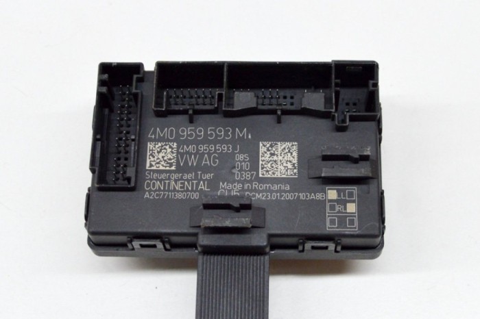 Modul de control ușă dreapta față AUDI E-TRON GEN 2020 OEM: 4M0959593M,A2C7711380700,4M0959593J 16034477