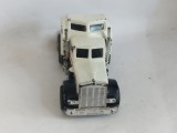 bnk jc Matchbox CY104 - cap tractor Kenworth Aerodyne - "VALVOLINE" INDY 500