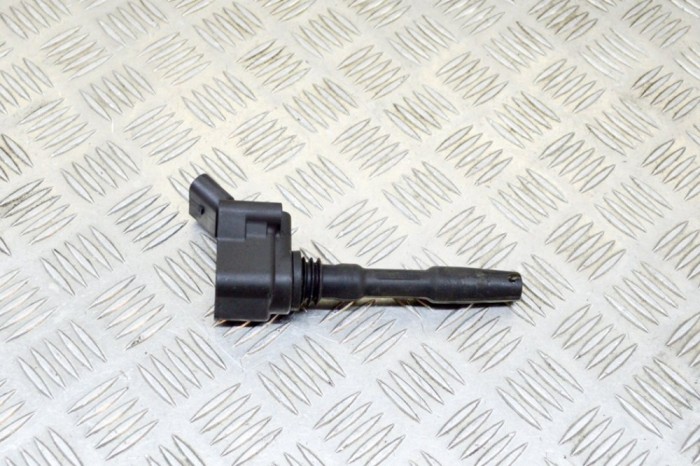 Bobina de inducție de &icirc;naltă tensiune AUDI A5 Sportback F5A 2017 OEM: 06H905110 13146772