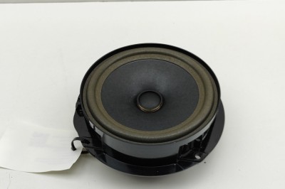 Difuzor ușă dreapta spate AUDI Q4 SUV F4B 2024 OEM: 11A035710 | 32043221 foto