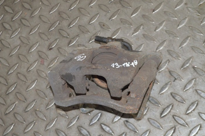 Etrier de fr&acirc;nă dreapta spate DODGE NITRO 2009 12402506