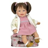 Cumpara ieftin Papusa Nines D&#039;Onil Little Susi cu sunete, parul saten, palton ivory si miros de vanilie 40 cm