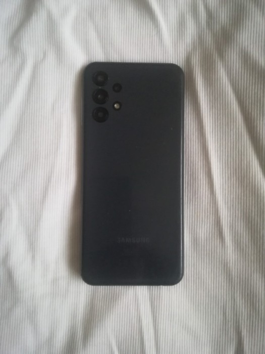 TELEFON SAMSUNG A 13 DISPLAY CRAPAT SI DEFECT PRET NEGOCIABIL
