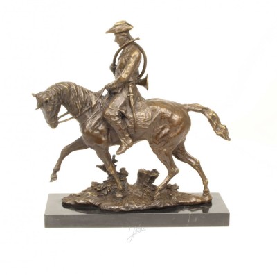 Ludovic al XV-lea călare-statueta din bronz pe un soclu din marmura YY-67 foto