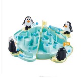 Joc batalia pinguinilor, 3 ani+, tabla de joc, figurine pinguini, mingi, interactiv pentru copii, multicolor, Oem