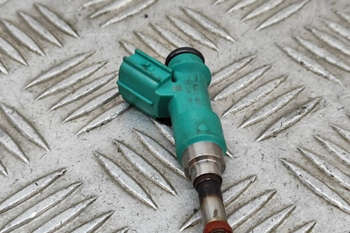 Injector de combustibil LEXUS RX _L1_ 2012 OEM: 23250-31090 2094260