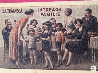 felicitare color ,gen carte postala . Sa traiasca intreaga familie , cu inscrisuri pe verso deosebita , interesanta , foto