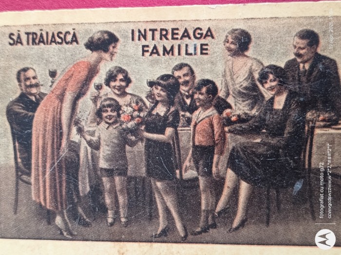 felicitare color ,gen carte postala . Sa traiasca intreaga familie , cu inscrisuri pe verso deosebita , interesanta ,
