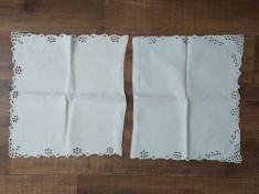 Lot 2 fete de perna mici, bumbac, cu margine brodata si cu monograma CA, pentru perna de 36x32cm