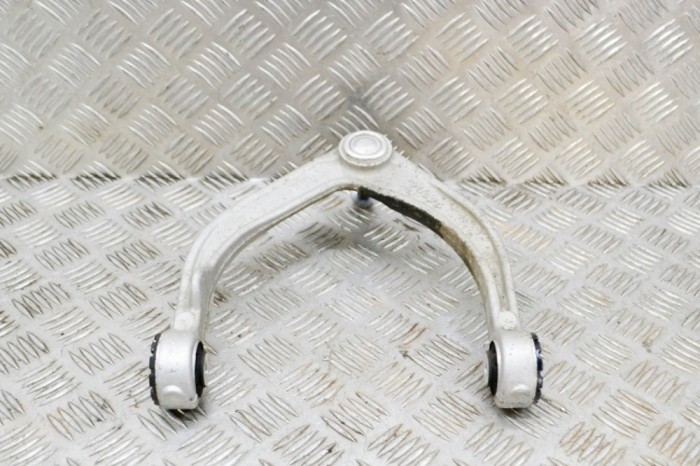 Braț superior st&acirc;nga față VOLVO XC60 II 246 2019 OEM: K202206 14895340