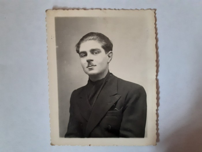 Fotografie cca 6/9 cm cu bărbat 10