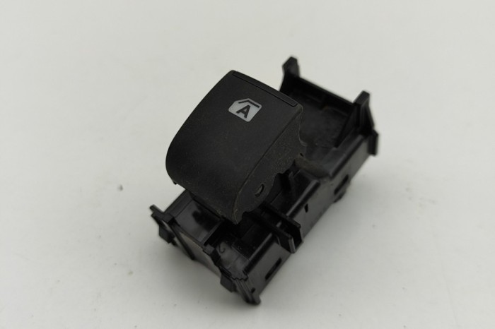 Buton geam ușă st&acirc;nga față TOYOTA HILUX VIII Pick-up _N1_ 2023 OEM: 84810-0K080,848100K080 31241589