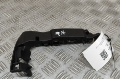 Suport bara de protecție st&acirc;nga față AUDI A3 8V1, 8VK 2016 OEM: 8V3807183A 27537538