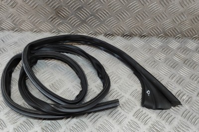 Garnitura ușă dreapta față TESLA MODEL Y 2022 OEM: 1497678-00-B | 21699367 foto