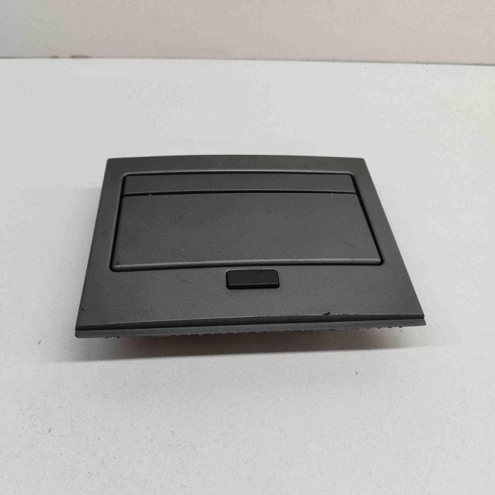 Iluminare interioară BMW 7 E65, E66, E67 2003 OEM: 6964036 27906474