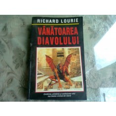 Vanatoarea Diavolului, Richard Lourie