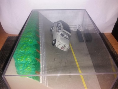Macheta diorama Fiat Nuova 500 Derivazione Abarth - IXO scara 1:43 foto