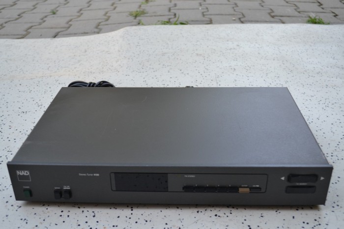 Tuner Nad model 4130
