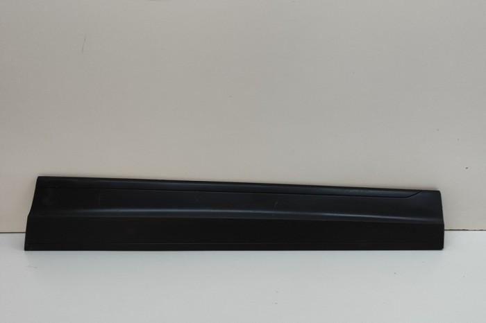 Bandou inferior ușă dreapta față VW T-ROC A11 2023 OEM: 2GA854940 31250818