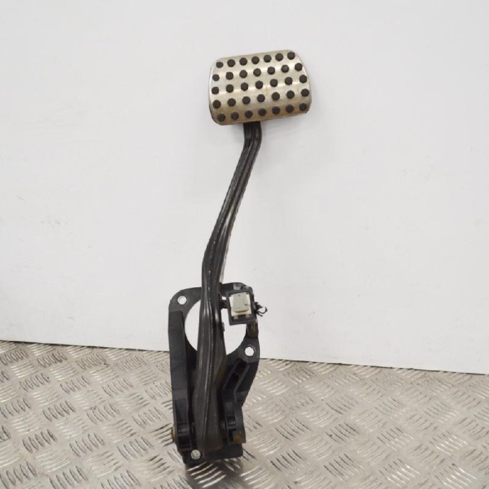 Pedala de fr&acirc;nă MERCEDES-BENZ CLA Coupe C117 2013 OEM: A2462901101A2462900019A2462920228 2626025
