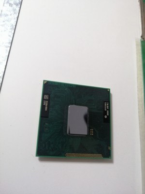 procesor laptop Intel Celeron B830 PENTIUM 1.80GHZ ,socket G2 rPGA988b SR0HR foto