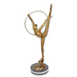 Balerina cu cercul-statueta din bronz cu un soclu din marmura TBD-21