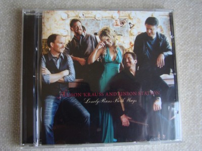 ALISON KRAUSS &amp;amp; UNION STATION - Lonely Runs Both Ways - C D Original ca NOU foto