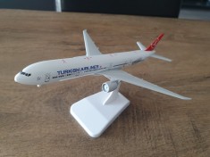 Macheta metalica de avion Turkish Airlines (marime medium) | Decoratie | Perfect pentru cadou