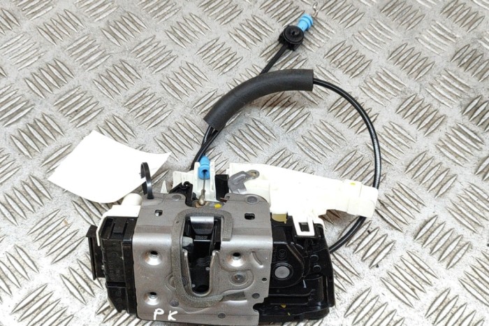 &Icirc;ncuietoare ușă st&acirc;nga față ASTON MARTIN DB11 2022 OEM: HY53-21813-AD,A2040085899 25908998