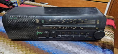 RADIO JAZZ MODEL RS 1601 FABRICAT DE TEHNOTON , FUNCTIONEAZA . foto