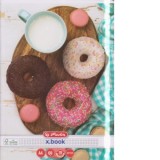 Caiet A4, 60 file, hartie 70g/mp FSC mix, patratele, colturi rotunjite, motiv Cupcakes